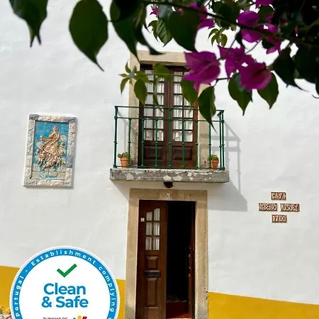 Patio Da Muralha *