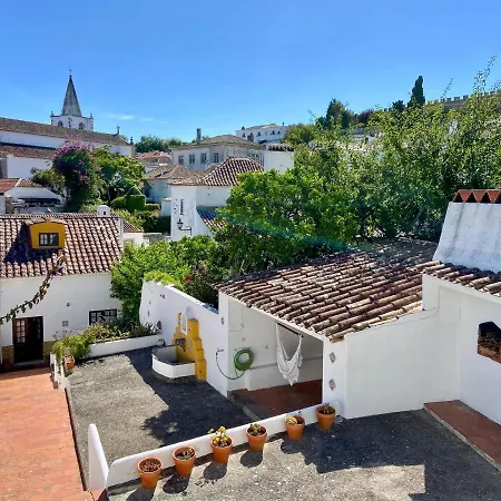 Patio Da Muralha Dom wakacyjny